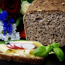 Speltbrød med valnøtter, 750 g